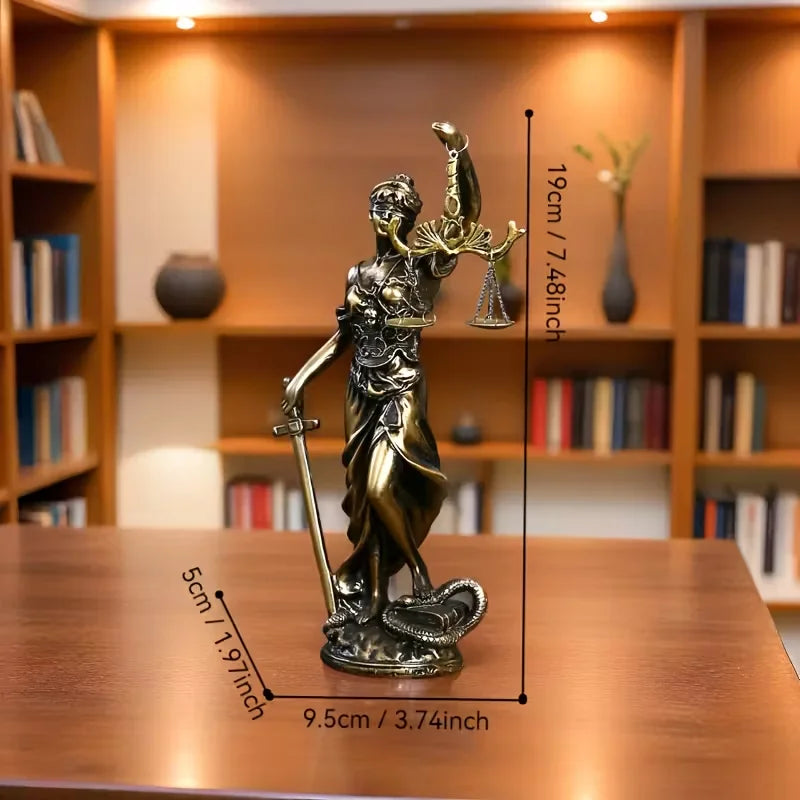 Estátua da Deusa da Justiça — Escultura Decorativa em Resina